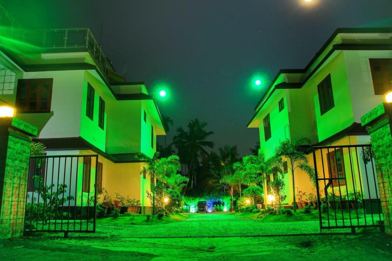 Three Roots Holiday Home Resort Sultan Bathery Exterior foto